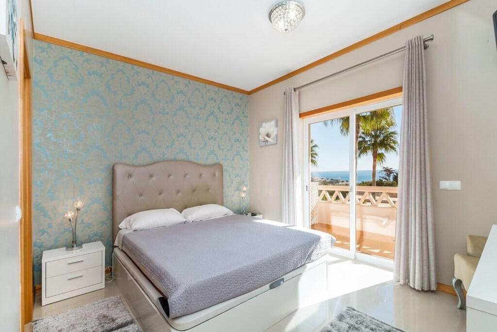 Villa Fantastic Townhouse With Pool And Sea Views Albufeira Esterno foto
