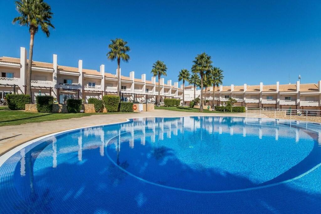 Villa Fantastic Townhouse With Pool And Sea Views Albufeira Esterno foto