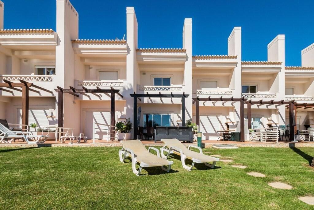 Villa Fantastic Townhouse With Pool And Sea Views Albufeira Esterno foto