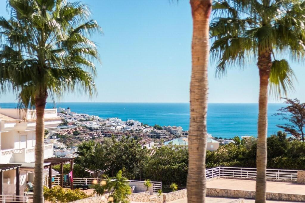 Villa Fantastic Townhouse With Pool And Sea Views Albufeira Esterno foto